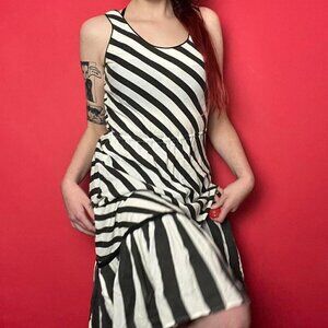 Vintage black and white floor length mermaid dress​​​​​​​​​